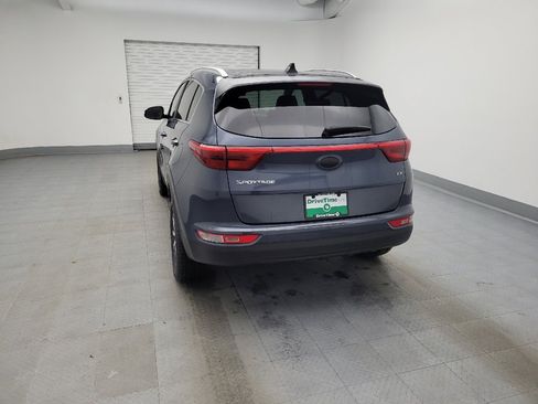 Used 2017 Kia Sportage EX w/ EX Premium Package image 6