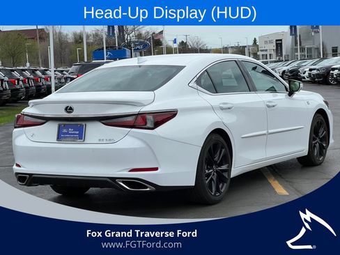 Used 2023 Lexus ES 350 F Sport w/ Accessory Package (Z2) FWD image 9