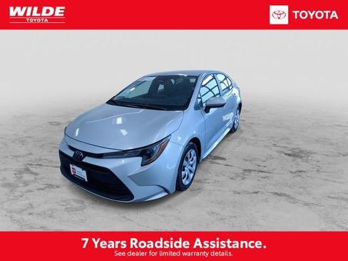 Certified 2025 Toyota Corolla LE image 5