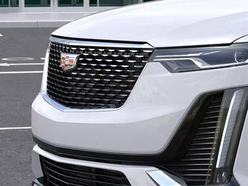 New 2025 Cadillac XT6 Luxury w/ LPO, Floor Liner Package AWD/4WD image 13