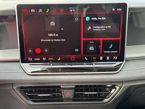 New 2026 Volkswagen Tiguan SE FWD image 17