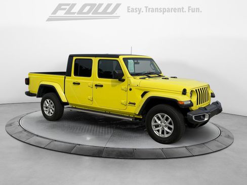 Used 2023 Jeep Gladiator Sport image 1