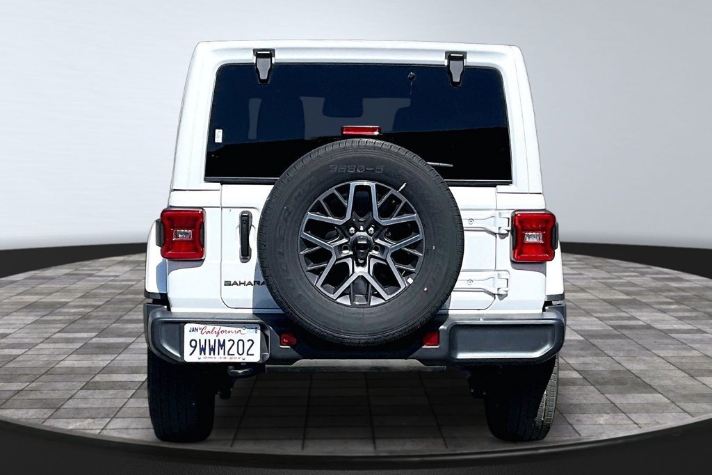 Used 2026 Jeep Wrangler Unlimited Sahara AWD/4WD image 20