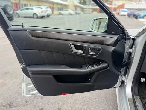 Used 2014 Mercedes-Benz E 350 4MATIC Wagon image 17