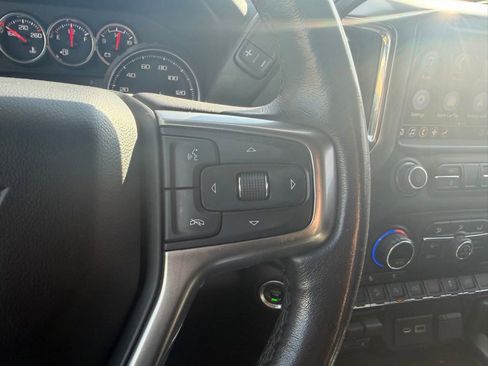Used 2021 Chevrolet Silverado 1500 LT Trail Boss w/ Convenience Package II AWD/4WD image 16