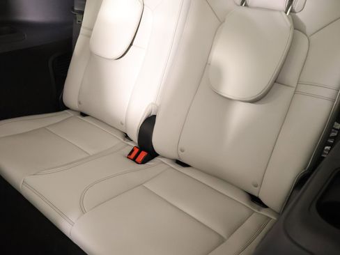 New 2026 Lincoln Aviator AWD w/ Jet Appearance Package image 13