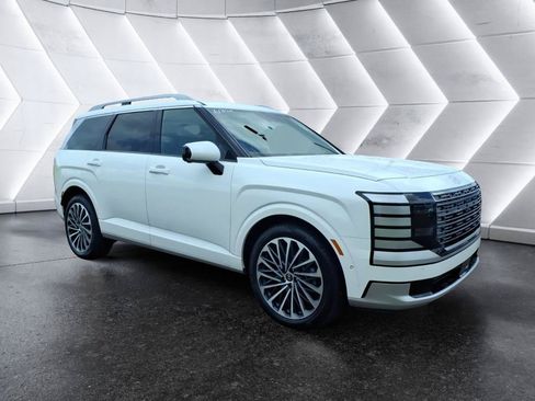 Used 2026 Hyundai Palisade Calligraphy FWD image 7