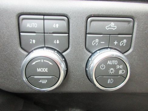 New 2026 GMC Sierra 2500 SLE w/ SLE Value Package; image 17