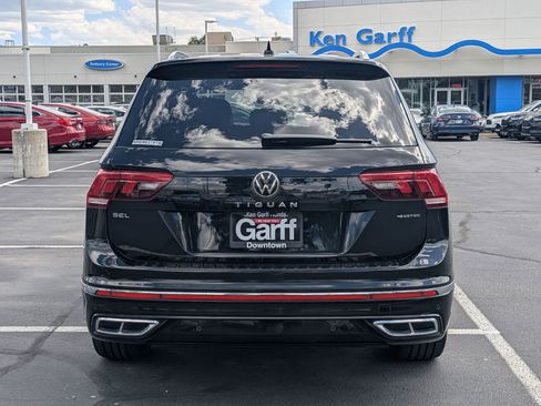 Used 2022 Volkswagen Tiguan SEL R-Line AWD/4WD image 7