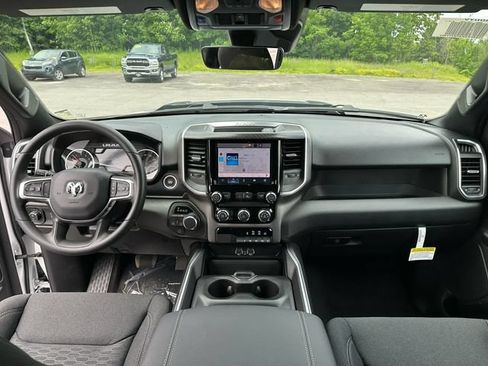 New 2026 RAM 1500 Express AWD/4WD image 11
