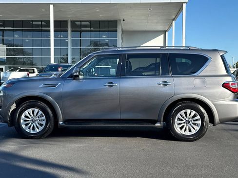 Used 2023 Nissan Armada SV image 6