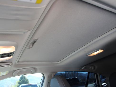 Used 2022 Subaru Crosstrek 2.5i Sport w/ Moonroof Package image 53