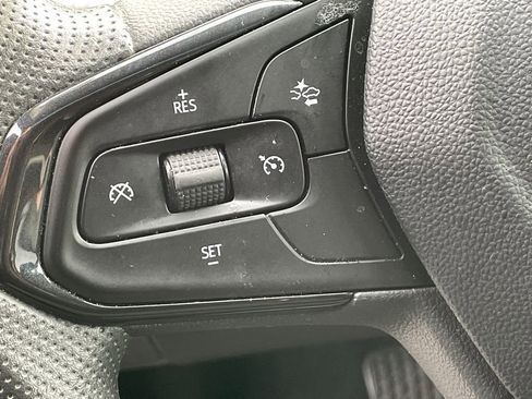 Used 2024 Chevrolet Trax LT image 30