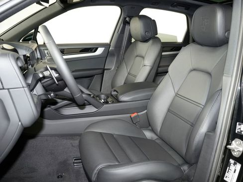 New 2026 Porsche Cayenne S AWD/4WD image 5