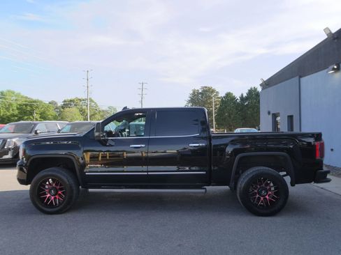 Used 2016 GMC Sierra 1500 Denali w/ Enhanced Driver Alert Package AWD/4WD image 9