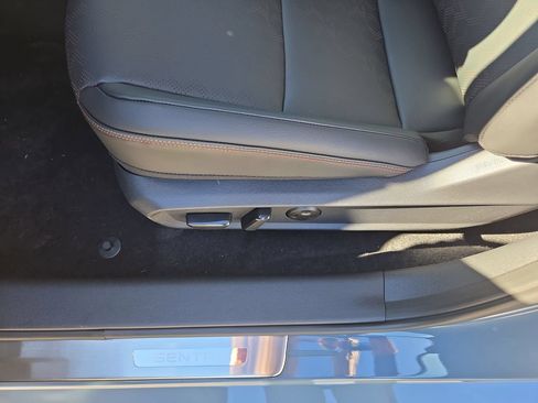 New 2026 Nissan Sentra SR w/ SR Premium Package FWD image 32