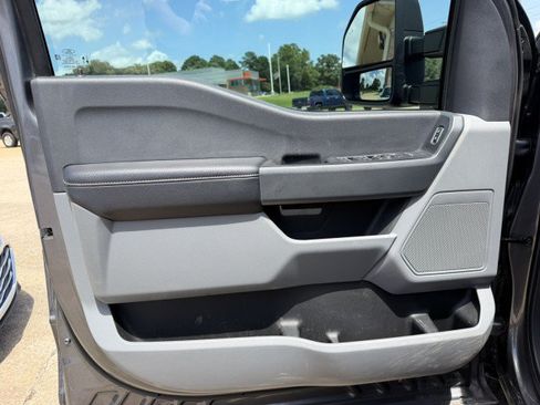 Used 2023 Ford F350 XLT w/ 360-Degree Camera Package AWD/4WD image 12