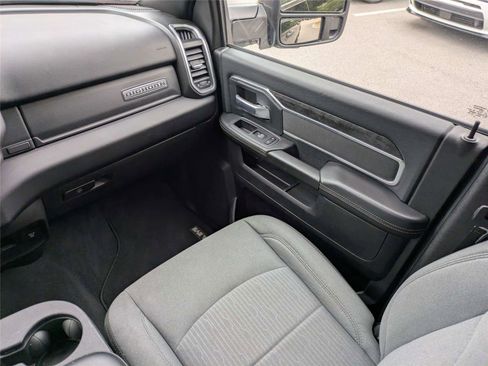 Certified 2024 RAM 2500 Big Horn w/ Safety Group AWD/4WD image 19