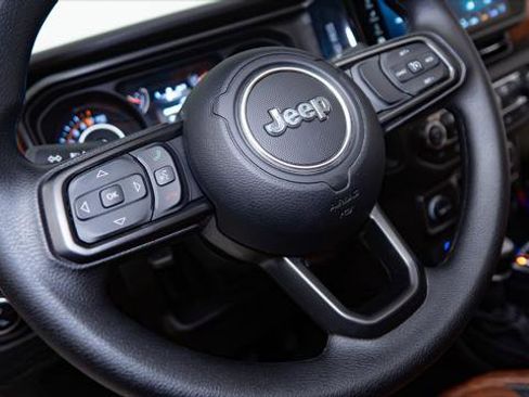 Used 2026 Jeep Gladiator Sport AWD/4WD image 45