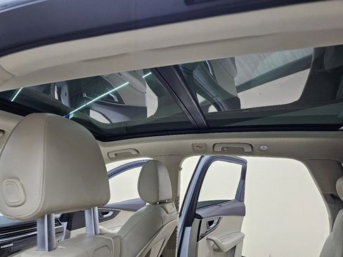Used 2018 Audi Q7 3.0T Prestige w/ Prestige Package image 40
