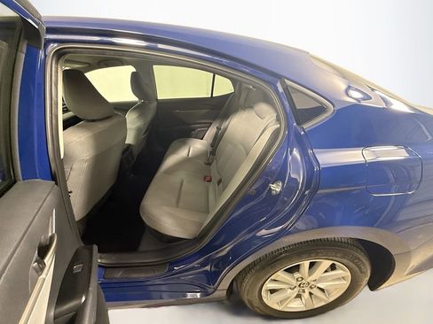 Certified 2025 Toyota Camry LE image 21