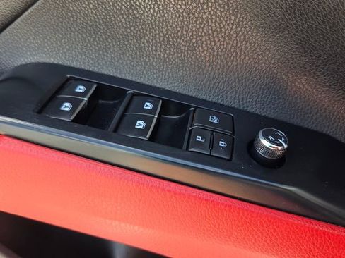 Used 2019 Toyota Camry XSE FWD image 35