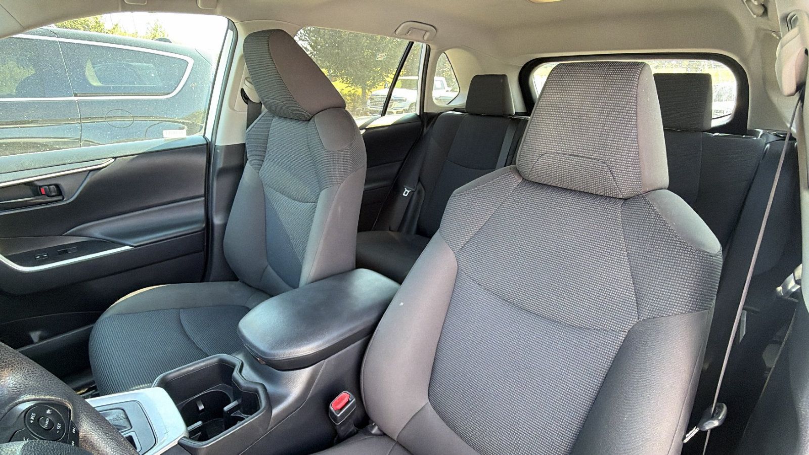 Used 2023 Toyota RAV4 LE FWD image 17