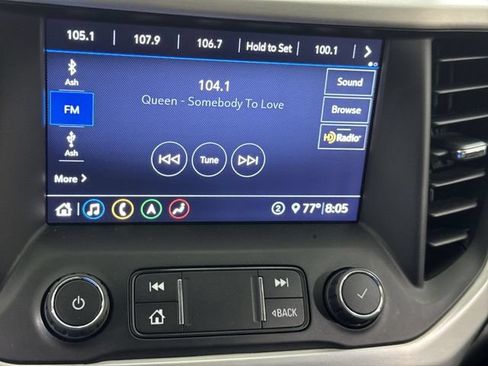 Used 2020 GMC Acadia SLT w/ LPO, Floor Liner Package FWD image 13
