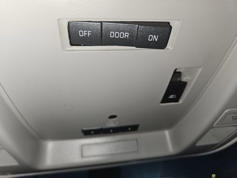 Used 2015 GMC Sierra 2500 SLE image 16