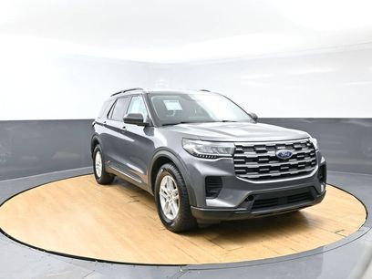 Used 2025 Ford Explorer Active