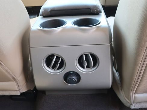 Used 2010 Ford F150 Lariat image 31