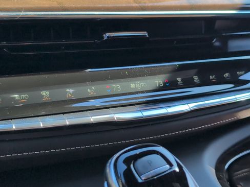 Certified 2024 Cadillac Escalade Sport Platinum image 20