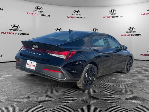 New 2026 Hyundai Elantra Sport FWD image 7