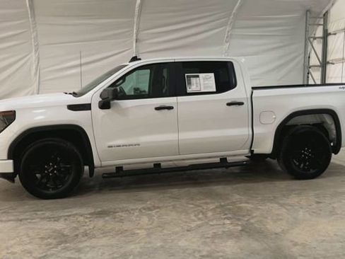 Used 2024 GMC Sierra 1500 Pro w/ Graphite Edition AWD/4WD image 9