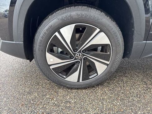 New 2026 Volkswagen Taos SE AWD/4WD image 20