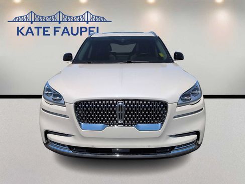 Used 2024 Lincoln Aviator Reserve w/ Equipment Group 201A AWD/4WD image 2