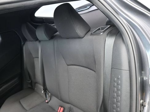 Used 2019 Toyota C-HR XLE FWD image 26