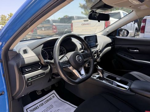Used 2022 Nissan Sentra SV FWD image 6