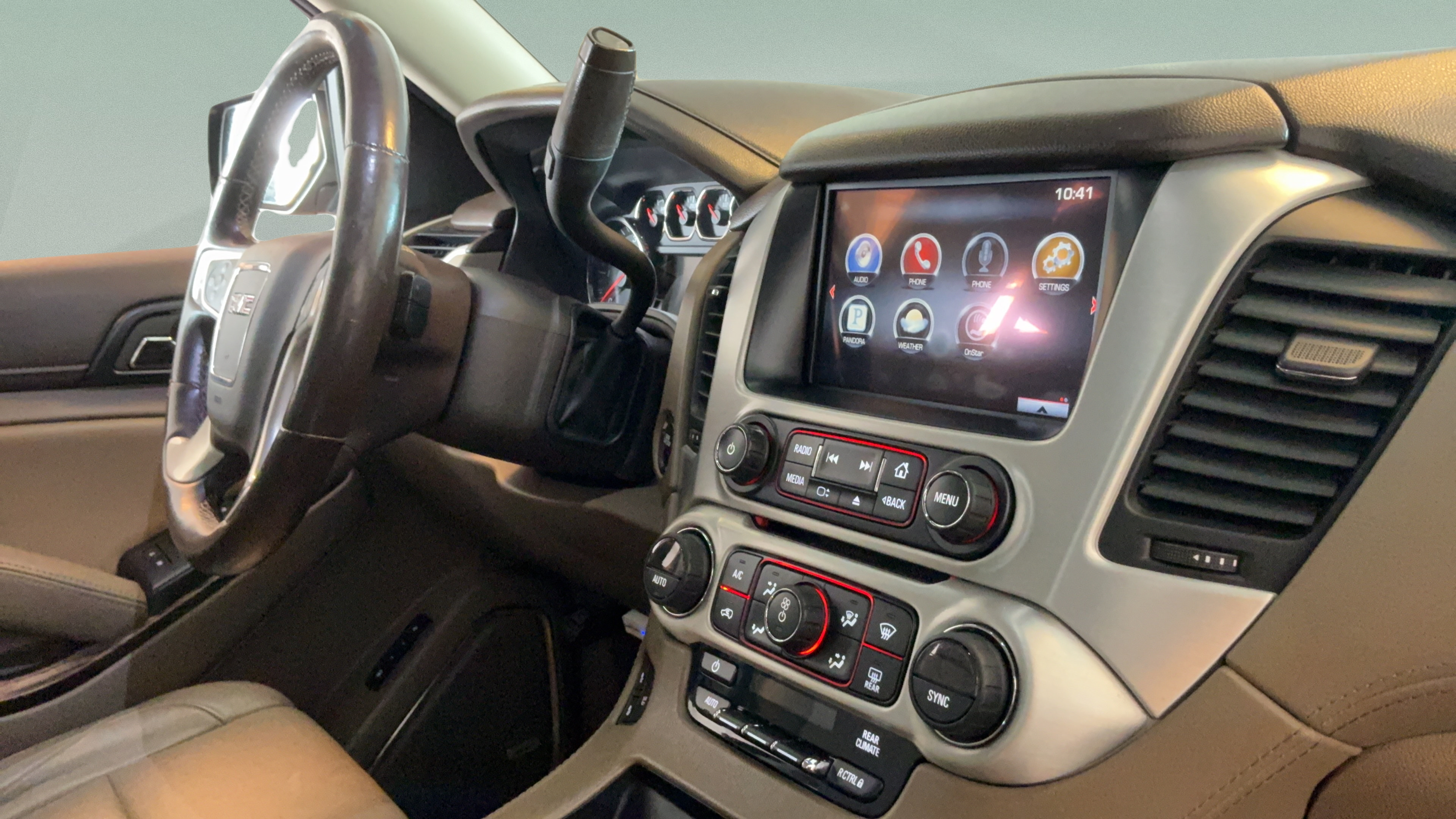 Used 2015 GMC Yukon XL SLT w/ HD Trailering Package RWD image 42