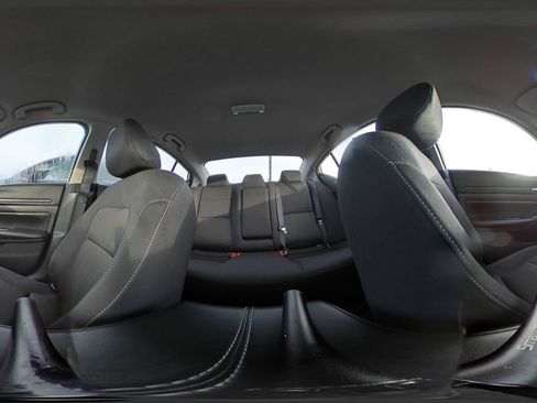 Used 2025 Nissan Altima 2.5 SV image 42