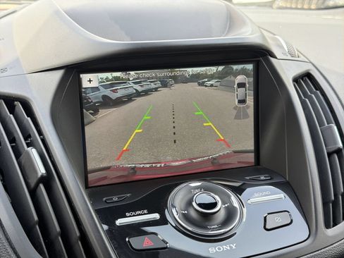 Used 2019 Ford Escape Titanium AWD/4WD image 31
