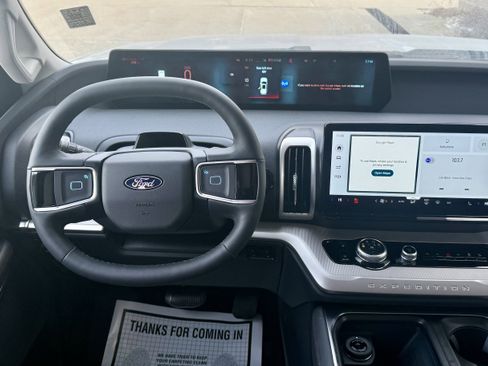 New 2025 Ford Expedition Active AWD/4WD image 15