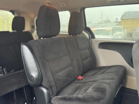 Used 2017 Dodge Grand Caravan SE w/ Power Window Group image 7