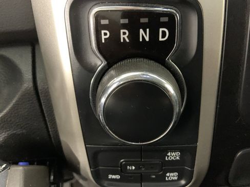 Used 2014 RAM 1500 Classic SLT w/ Luxury Group image 11