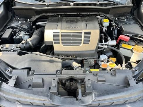 Used 2023 Subaru Forester Limited AWD/4WD image 6