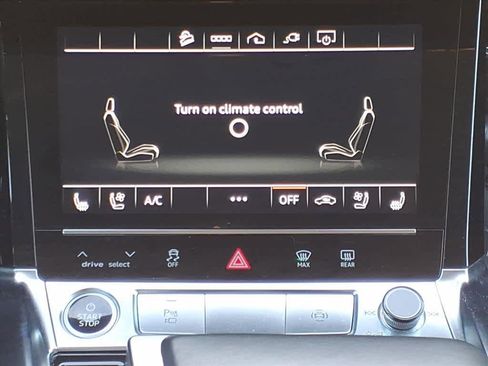 Used 2021 Audi e-tron Premium Plus w/ Premium Plus Package image 10