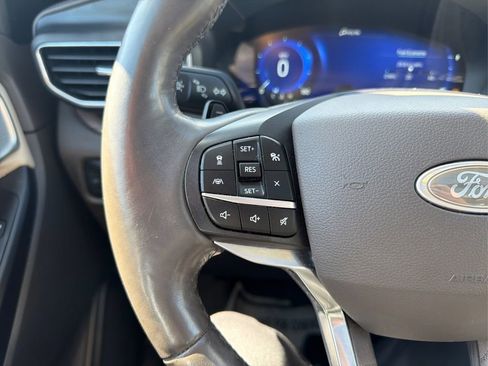 Used 2020 Ford Explorer Platinum w/ Premium Technology Package AWD/4WD image 30