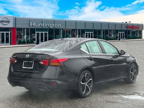 Certified 2025 Nissan Altima 2.5 SR FWD image 6