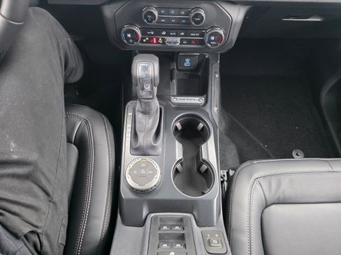 New 2025 Ford Bronco Outer Banks image 21