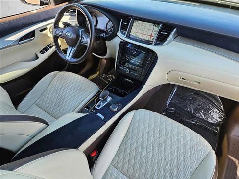 Used 2019 INFINITI QX50 Essential w/ Sensory Package FWD image 26